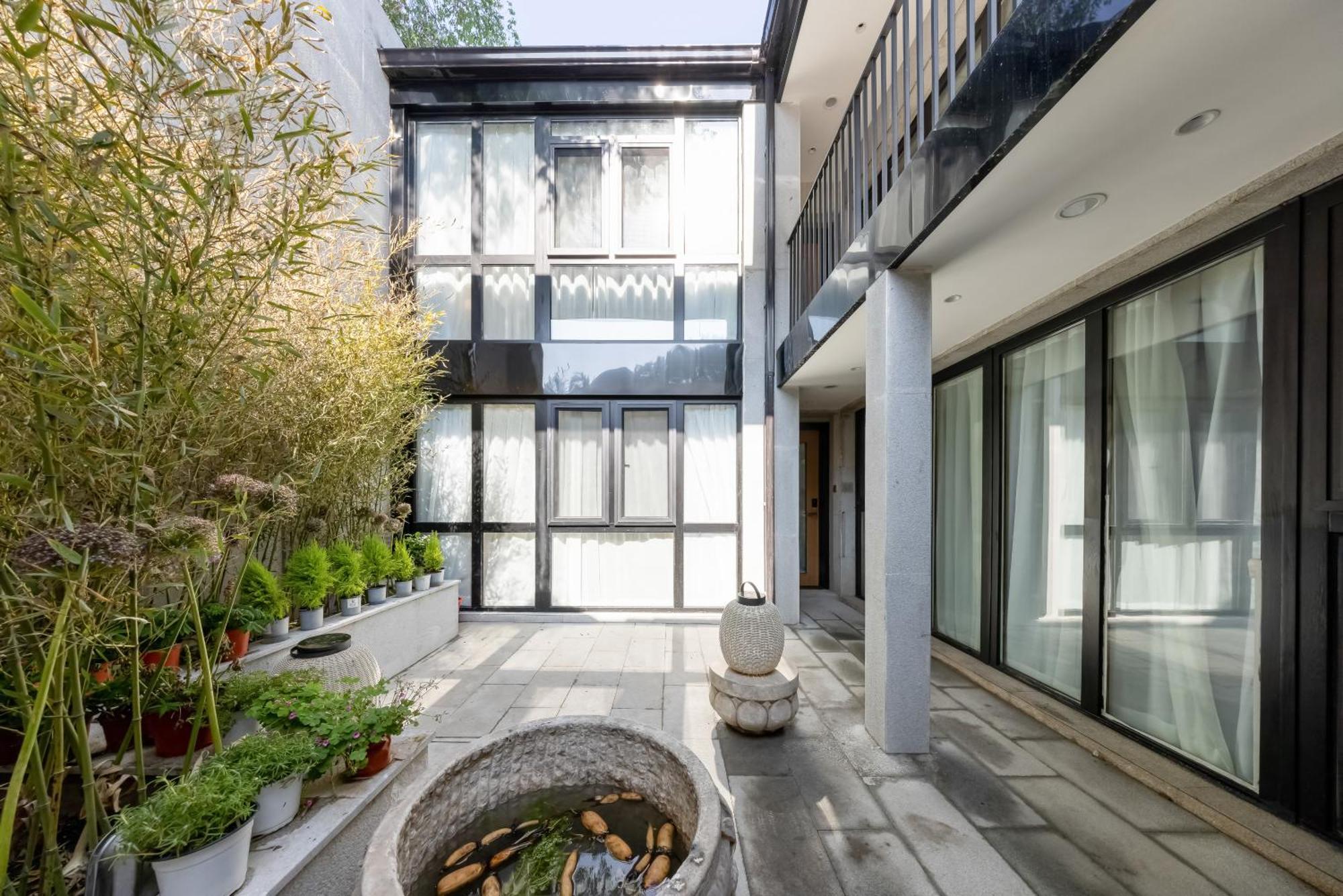 Beijing Tangfu Nanluoguxiang Wang Fu Jing Forbidden City Snack Street Hotel,1 Stop Walking To Airport Express,3 Stop To Tiananmen&Free Laundry Dry Service &Professional Free Tour Ticket Service With English Speaking Staff Екстер'єр фото