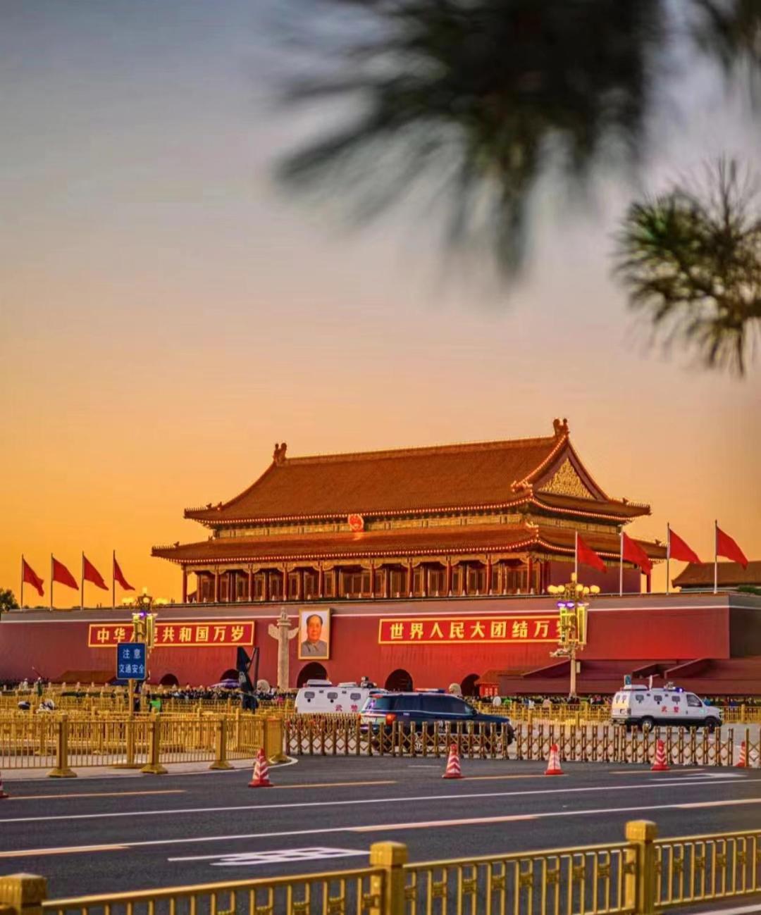 Beijing Tangfu Nanluoguxiang Wang Fu Jing Forbidden City Snack Street Hotel,1 Stop Walking To Airport Express,3 Stop To Tiananmen&Free Laundry Dry Service &Professional Free Tour Ticket Service With English Speaking Staff Екстер'єр фото