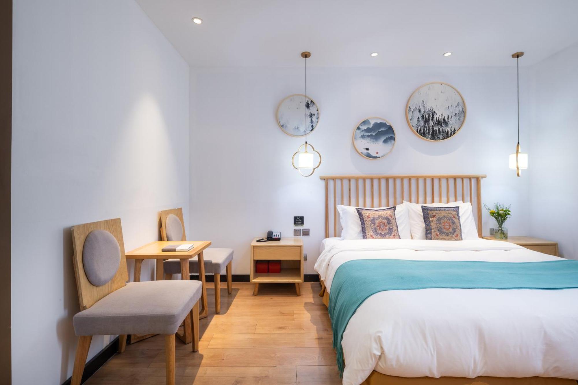 Beijing Tangfu Nanluoguxiang Wang Fu Jing Forbidden City Snack Street Hotel,1 Stop Walking To Airport Express,3 Stop To Tiananmen&Free Laundry Dry Service &Professional Free Tour Ticket Service With English Speaking Staff Екстер'єр фото